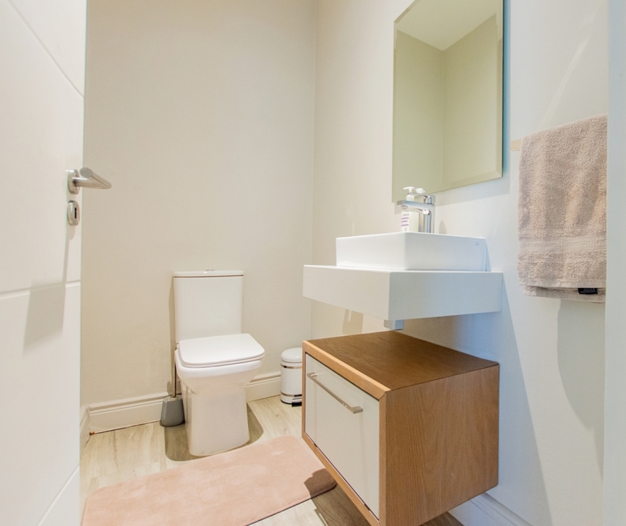 6 Bedroom Property for Sale in Myburgh Park Western Cape